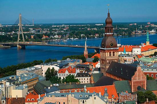 В Латвии после отмены ЧС сохранят запрет на поездки за пределы Евросоюза - pnp.ru - Евросоюз - Латвия