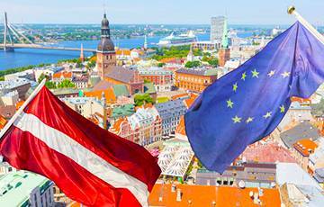 Латвия до конца месяца будет бесплатно тестировать на COVID-19 всех желающих - charter97.org - Латвия