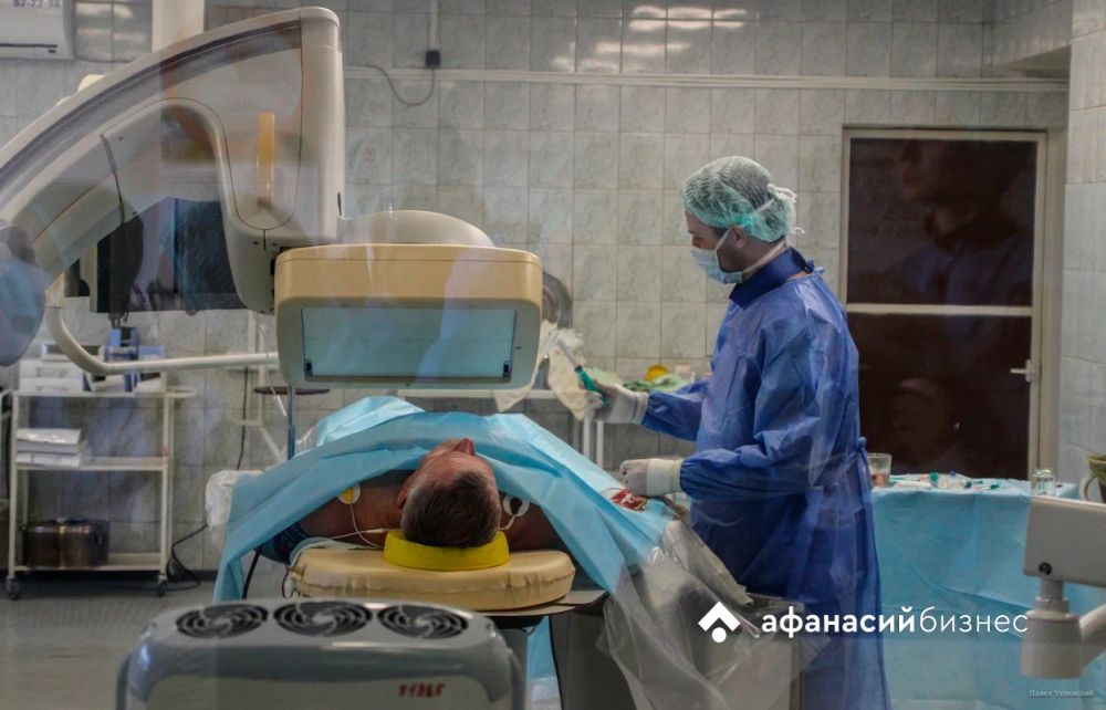 Хирург тверской больницы спас жизнь пациента с гангренозным аппендицитом