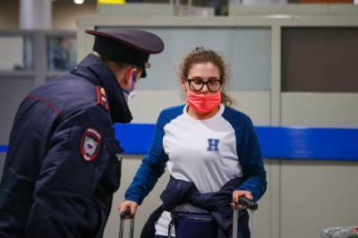 Суд оштрафовал более десятка прилетевших без справки о COVID-19 россиян - tvc.ru