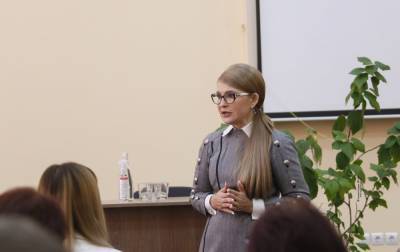 Юлия Тимошенко - Тимошенко: власть должна защитить людей и поддержать медиков из-за вспышки COVID-19 - rbc.ua