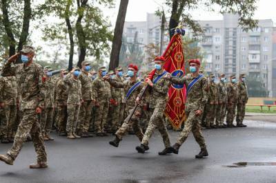 Запорожские артиллеристы ко Дню защитника награждены почетными званиями - inform.zp.ua - Украина