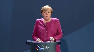Ангела Меркель - Меркель заявила, что повторный локдаун из-за коронавируса угрожает экономике Германии - znak.com - Германия - Берлин