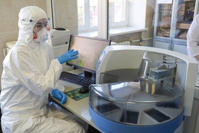 «Евраз» подарил Роспотребнадзору Тагила лабораторию для тестирования на COVID-19 - znak.com