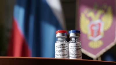 Дмитрий Песков - Песков заявил, что Россия не дискредитирует зарубежные вакцины от COVID-19 - riafan.ru - Россия - Москва
