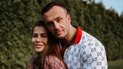 София Стужук - Бывший муж известной блогерши Стужук умер после заражения коронавирусом - 5-tv.ru