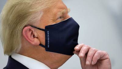 Дональд Трамп - Трамп продолжит работать, несмотря на заражение коронавирусом - gazeta.ru - Сша