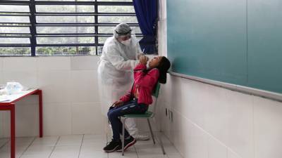 В Бразилии за сутки выявили более 15 тысяч случаев коронавируса - russian.rt.com - Бразилия