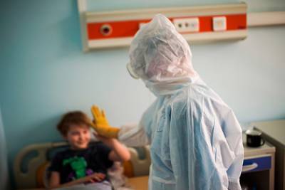 Андрей Кондрахин - Российский врач рассказал о характерном для детей симптоме коронавируса - lenta.ru - Россия