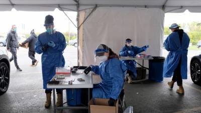 Джонс Хопкинс - В США за сутки выявили более 58 тысяч новых случаев коронавируса - russian.rt.com - Сша
