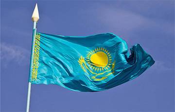 Казахстан будет впускать иностранцев только со справкой о COVID-19 - charter97.org - Казахстан