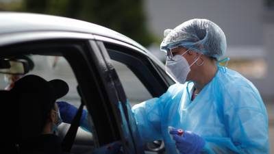 Во Франции за сутки выявлено более 12 тысяч случаев коронавируса - russian.rt.com - Франция