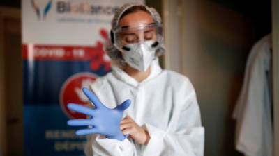 Во Франции за сутки выявлено более 10 тысяч случаев коронавируса - russian.rt.com - Франция