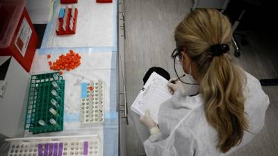 Уильям Эванина - В США заявили о попытках России помешать разработке вакцины от COVID-19 - russian.rt.com - Россия - Сша - Китай - Иран