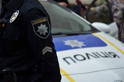 На Привокзальной площади мужчина ограбил несовершеннолетнюю девушку - inform.zp.ua - Украина - Запорожье