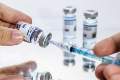 РФПИ оценил эффективность вакцины от коронавируса «Спутник V» в 92% - aif.ru - Россия