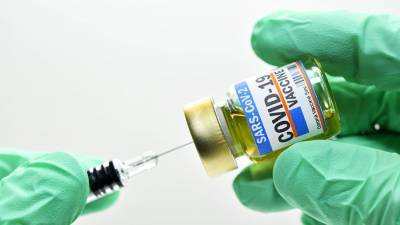 Стелла Кириакидес - Еврокомиссар назвала сроки появления вакцины от COVID-19 на рынке Европы - iz.ru - Израиль - Брюссель