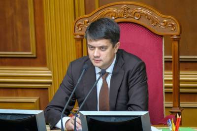 Дмитрий Разумков - Заболевший коронавирусом Разумков уточнил, как себя чувствует и где лечится - newsone.ua - Украина