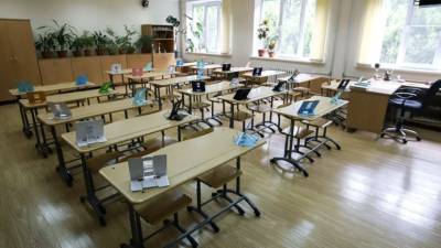 В Греции из-за коронавируса до декабря закрывают все школы и детсады - russian.rt.com - Франция - Греция