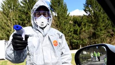 Словакия ослабляет карантин из-за снижения количества заражений COVID-19 - vchaspik.ua - Украина - Словакия