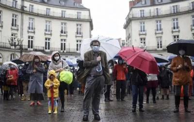 Во Франции католики выступили против коронавирусных ограничений - korrespondent.net - Франция - Нант