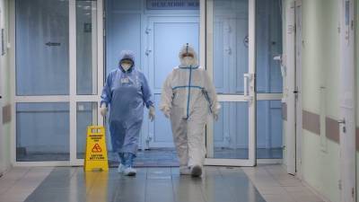 В России за сутки умерли 303 пациента с коронавирусом - russian.rt.com - Россия
