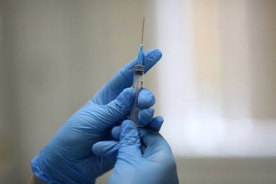Сумья Сваминатан - ВОЗ назвала ожидаемую дату начала поставок вакцины от коронавируса - lenta.ru