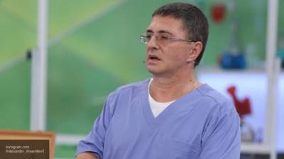 Александр Мясников - Мясников назвал период наибольшего риска заражения коронавирусом - nation-news.ru