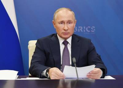 Владимир Путин - Александр Гинцбург - Путин заявил, что необходима деполитизация борьбы с коронавирусом - m24.ru - Россия - Бразилия