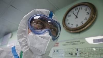 За сутки в России умерли 456 пациентов с коронавирусом - russian.rt.com - Россия