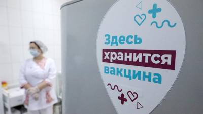Айдар Ишмухаметов - Центр Чумакова испытает вакцину от COVID-19 на добровольцах старшего возраста - iz.ru - Россия - Израиль