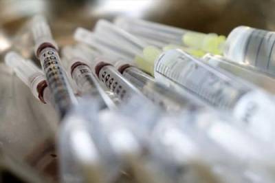 Виктор Ляшко - Власти Украины оценили прививку от коронавируса в 7 долларов - argumenti.ru - Украина - Сша - Киев