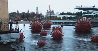 Александр Иванов - В сети показали «вторую волну коронавируса» в Москве-реке - moslenta.ru - Москва