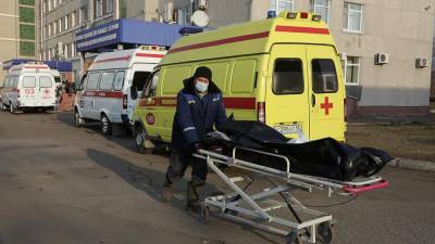 В России в четверг зафиксировано рекордное количество смертей от коронавируса - ru.euronews.com - Россия - Франция