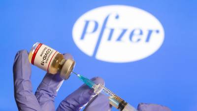 Pfizer подала заявку на использование в США вакцины от COVID-19 - russian.rt.com - Сша