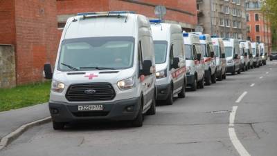 В Петербурге за сутки выявили свыше 2,4 тыс. заболевших коронавирусом - dp.ru - Санкт-Петербург - Ленобласть обл.