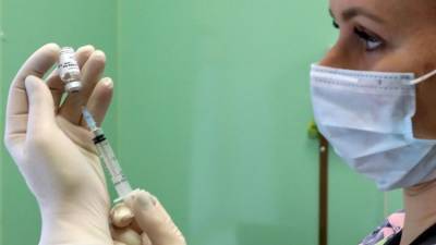 Анна Попова - Попова призвала россиян прививаться во время вакцинации от COVID-19 - iz.ru - Израиль