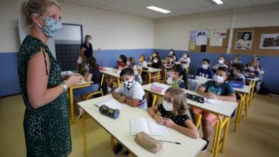Школы в США во время коронавируса: как ученики и учителя готовятся к урокам и посещают занятия - 24tv.ua - Сша - Киев