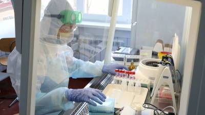 Георгий Игнатьев - Вирусолог назвал условие для вакцинации переболевших коронавирусом - russian.rt.com - Россия