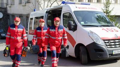Максим Степанов - В Украине внедрят новый способ вызова скорой помощи для инфицированных коронавирусом - today.ua - Украина