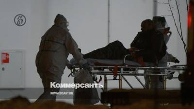 В России выявлено рекордное число заболевших и умерших от коронавируса за сутки - kommersant.ru - Россия