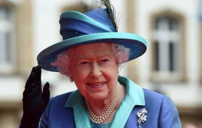 Елизавета II (Ii) - принц Филипп - Защита по-королевски: Елизавете II создадут специальные перчатки от коронавируса - skuke.net - Англия