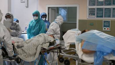 Анастасия Ракова - В Москве две трети госпитализированных пациентов с COVID-19 занимались самолечением - gazeta.ru - Москва