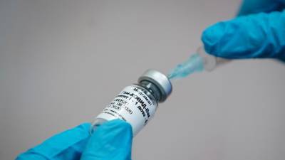 Британские учёные оценили эффективность российской вакцины от COVID-19 - russian.rt.com - Россия