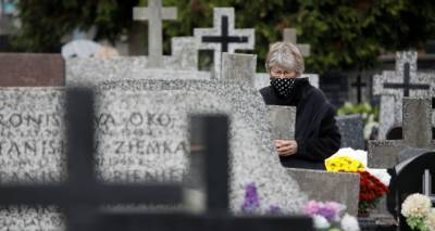 Печальная статистика: более 17 тысяч человек умерли от COVID в Польше - sputnik.by - Минск - Польша