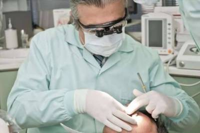 Ученые обнаружили, что коронавирус может привести к выпадению зубов - skuke.net - New York - штат Калифорния