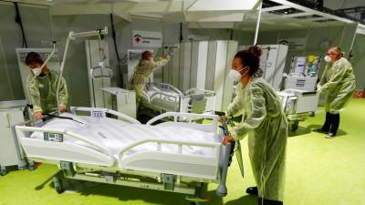 Роберт Кох - В ФРГ за сутки выявили более 11 тысяч случаев коронавируса - russian.rt.com - Германия