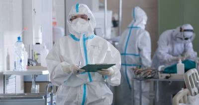 Ученые выяснили, почему не получается остановить пандемию COVID-19 - m24.ru