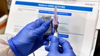 В Moderna рассказали об эффективности вакцины против COVID-19 - vesti.ru