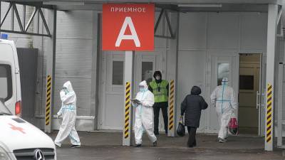 В Москве за сутки скончались еще 76 пациентов с коронавирусом - iz.ru - Россия - Москва - Израиль
